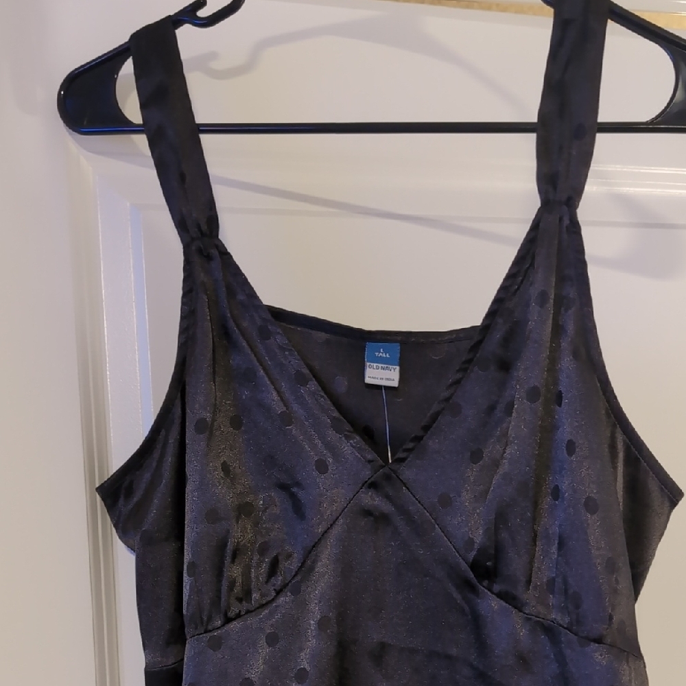 Old Navy Charcoal Polka Dot V-Neck Top